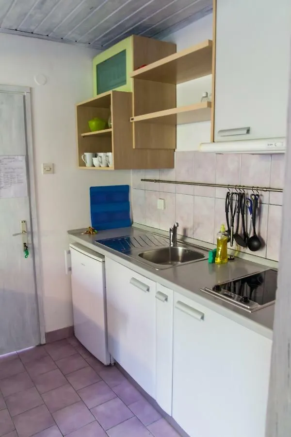 Karmen A Apartman Veli Lošinj